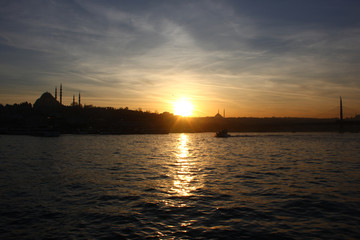 Fototapeta na wymiar Sundown at the Bosporus in Istanbul