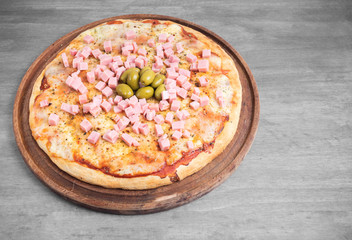 ham pizza