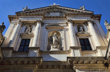 Fototapeta na wymiar Church with statues in Vicenza, Italy