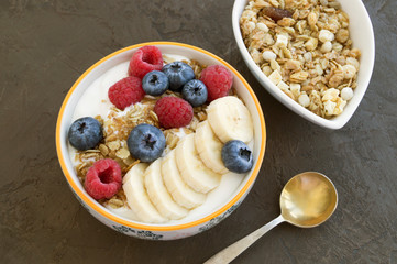 Homemade healthy yogurt with muesli and blueberries.