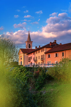 「Cadenazzo」の写真素材 29件の無料イラスト画像 Adobe Stock