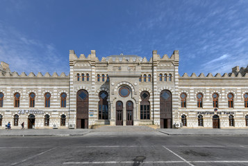 Fototapeta na wymiar Azerbaijan Railways Building - Baku, Azerbaijan