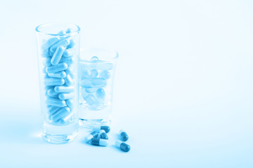 Blue filter medicine capsules and supplementary food