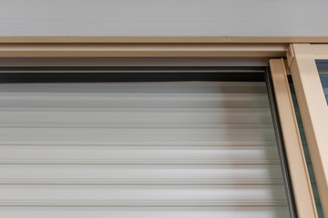 Obraz premium 閉めた窓のシャッター