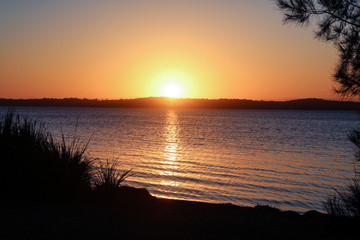 Fototapeta na wymiar Sunset at Lake 4