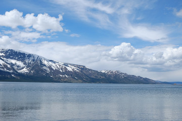 Obraz premium lake and mountains