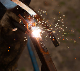 metal welding with sparks