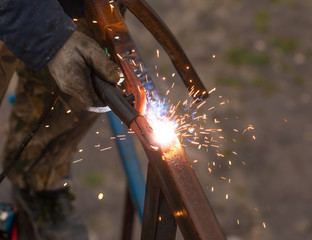 metal welding with sparks