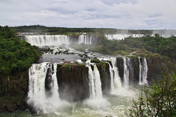 Obraz premium Wodospad Iguazu, Argentyna, Brazylia