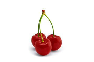 leckere Kirschen vor wei&szlig;em Hintergrund