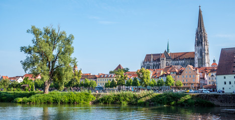 Fototapeta na wymiar Panorama von Regensburg in der Oberpfalz