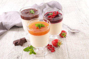 assorted of panna cotta