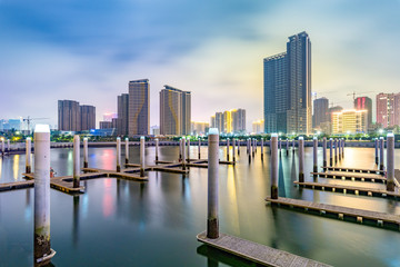 Obraz premium City night view of Zhanjiang Sands Bay