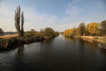 Frühling an der Trave bei Lübeck