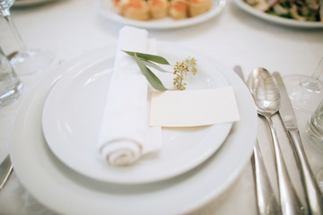 table setting for dinner