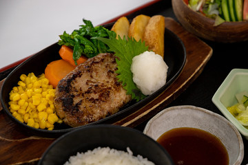 Hamburger set meal