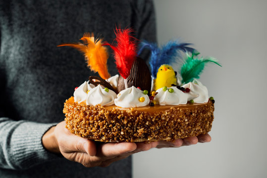 mona de pascua, Easter cake eaten in Spain