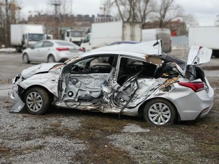 Obraz na płótnie Canvas St. Petersburg, Russia April 3, 2019 terrible car accident Hyundai Solaris airbags did not work