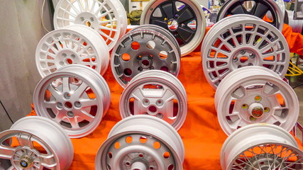 15608_The_new_ring_tires_on_the_showroom.jpg
