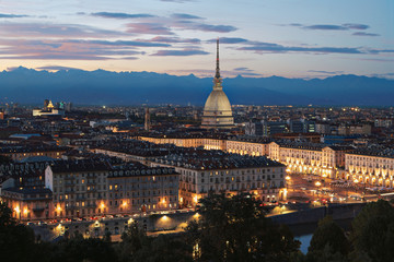 Obraz na płótnie Canvas Torino - panorama con Mole Antonelliana