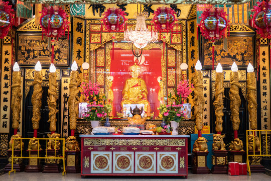 The main Chinese Buddha statue called Tai Hong Kong Shrine in Poh Teck Tung Foundation in the famous place for Chinese New Year at downtown Bangkok, Thailand.