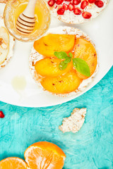 Rice Crisp bread healthy snack with tropical fruit