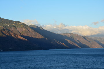 Obraz na płótnie Canvas Vue Panoramique Lac Atitlán Guatemala