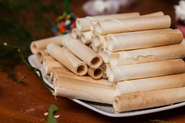 dish with Wafer roll sticks