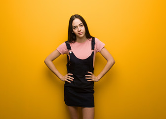 Obraz premium Young natural pretty girl scolding someone very angry