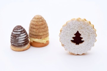Two kind of christmas cookies - wasp nests and linzer cookies