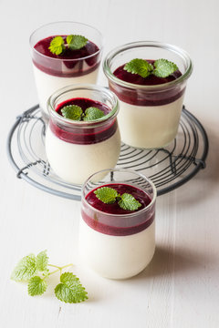 Panna cotta with berry sauce