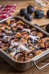 Yeast cake with plums and blueberries.