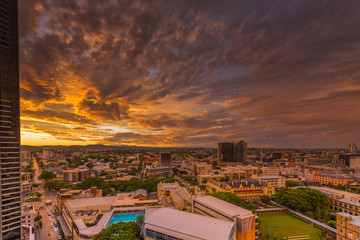 Obraz premium panoramic view of the city at sunset