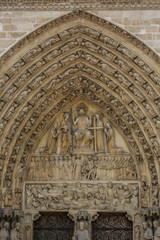 Obraz premium The Lord on facade of Notre Dame of Paris, France