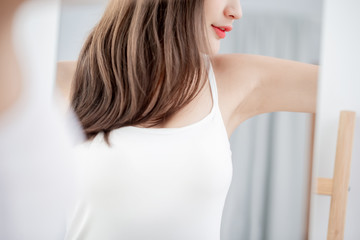 woman with clean underarm