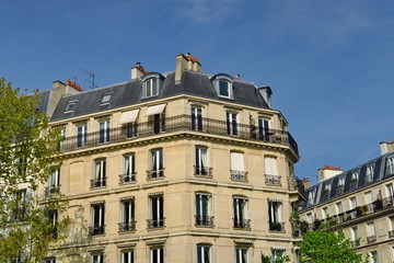 Fototapeta na wymiar Immeuble ancien Paris