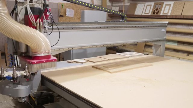 Modern woodworking machine with CNC - Time Lapse video