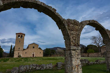 Rocchetta a Volturno, Isernia, Molise. Abbazia benedettina di San Vincenzo al Volturno. Storica...
