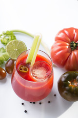 Cóctel Bloody Mary y sus ingredientes