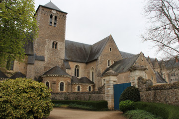saint-pierre abbey in solesmes (france) - obrazy, fototapety, plakaty