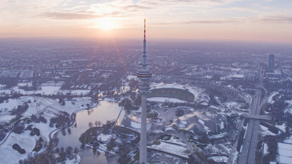 Olympiaturm München Winter - obrazy, fototapety, plakaty