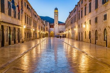 Fototapeta premium Old town of Dubrovnik at twilight, Dalmatia, Croatia