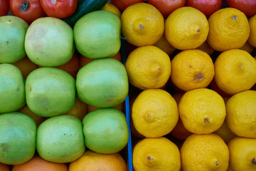 green apple and yellow lemon