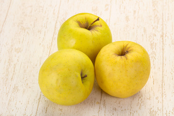 Naklejka na ściany i meble Yellow ripe apples
