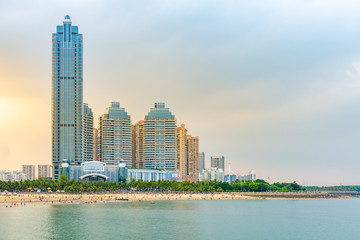 Obraz premium City views of Golden Sands Bay, Zhanjiang City