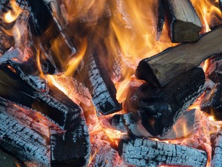Fototapeta premium Close to a colorful campfire
