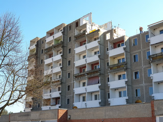 demolition of a skyscraper