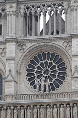 Fototapeta na wymiar West Rose Window Notre Dame