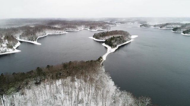 Tilt down aerial, Lake Corbin in winter