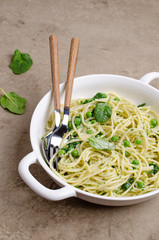 Spaghetti with vegetables
